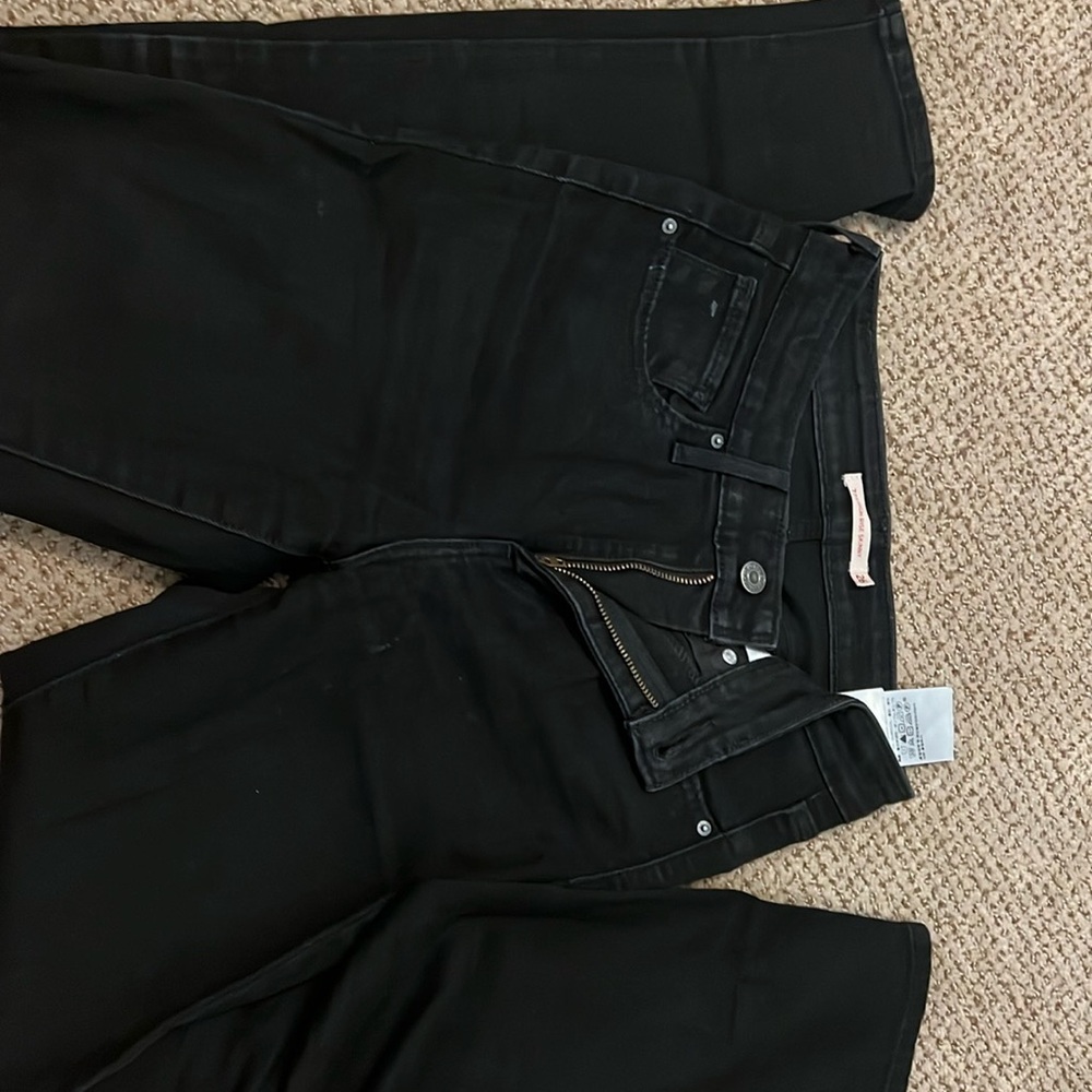 Levi 721 high rise skinny in black size 26